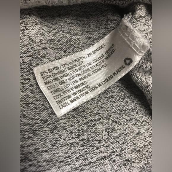 A New Day Oversized Knit Tunic Top Gray Size Small Criss Cross Lightweight B1 - Picture 5 of 5